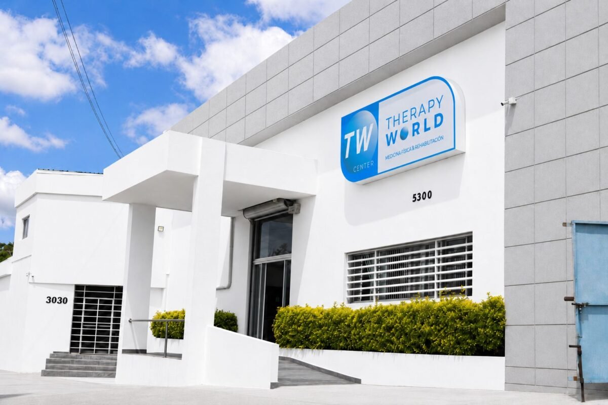 Fachada de Therapy World Center Norte, Blvd. Juan Alonso de Torres Pte. 3030, León